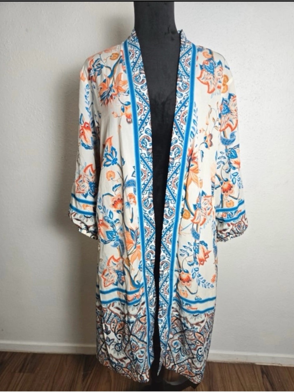 Chico's Cream Kimono with Blue & Orange Floral Print Size 2